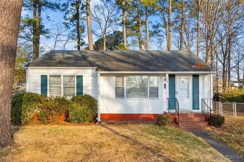 25 Sidney Pl, Newport News, VA 23601