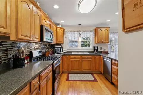 9803 Spring Branch Dr, North, VA 23128 photo 9