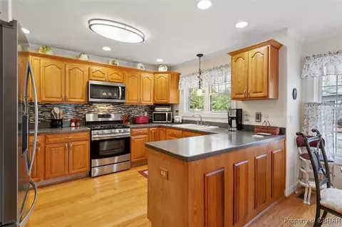 9803 Spring Branch Dr, North, VA 23128 photo 8