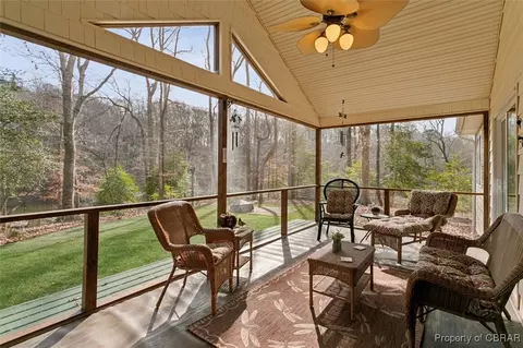 9803 Spring Branch Dr, North, VA 23128 photo 30