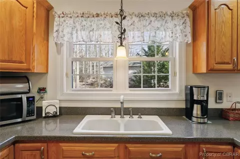 9803 Spring Branch Dr, North, VA 23128 photo 11