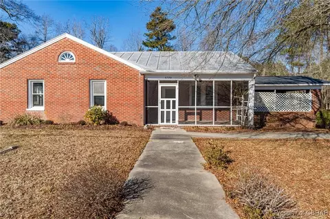 6720 Belroi Rd, Gloucester, VA 23061