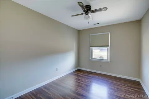 7706 The Points Pl, Gloucester Point, VA 23062 photo 17