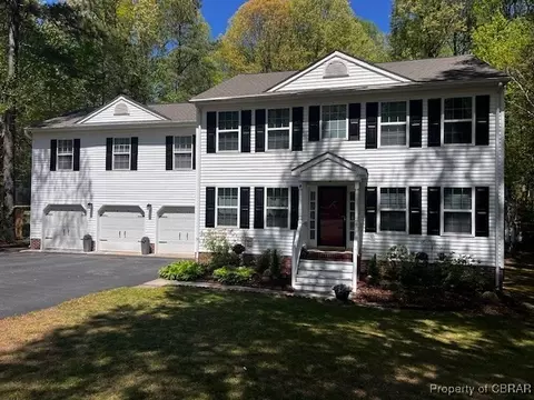 7281 Franklin Ct, Gloucester, VA 23061