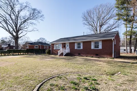 4022 Threechopt Rd, Hampton, VA 23666 photo 2