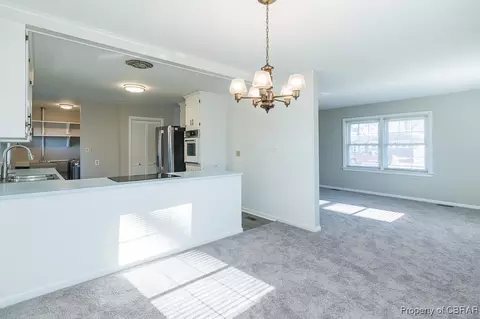 4022 Threechopt Rd, Hampton, VA 23666 photo 12