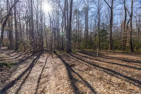 22 04 Ac Lockmorr Ln, Gloucester, VA 23061 photo 20