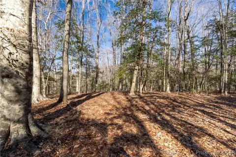 22 04 Ac Lockmorr Ln, Gloucester, VA 23061 photo 16