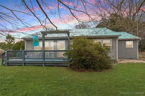 417 Gwynnsville Rd, Hudgins, VA 23076