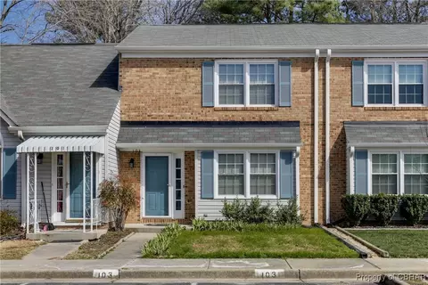 103 Crestwood Ct, Yorktown, VA 23692