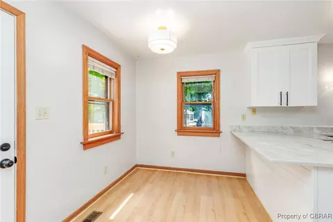 4886 Rosewell Dr, Gloucester, VA 23061 photo 9