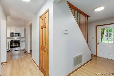 4886 Rosewell Dr, Gloucester, VA 23061 photo 11