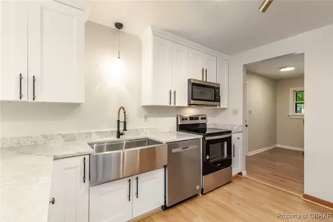 4886 Rosewell Dr, Gloucester, VA 23061 photo 5
