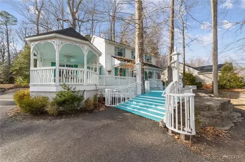 7168 Clements Ave, Gloucester, VA 23061 photo 2