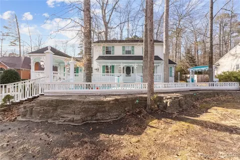 7168 Clements Ave, Gloucester, VA 23061