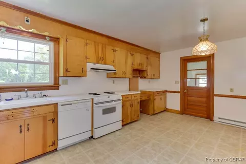 411 Piney Point Rd, Onemo, VA 23130 photo 20