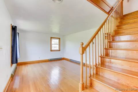411 Piney Point Rd, Onemo, VA 23130 photo 3