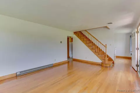 411 Piney Point Rd, Onemo, VA 23130 photo 8
