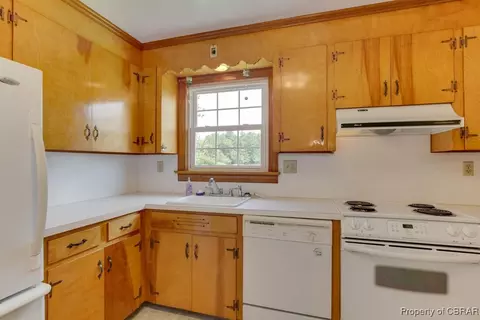 411 Piney Point Rd, Onemo, VA 23130 photo 24