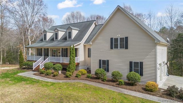 774 Ryefield Rd, Mattaponi, VA 23110