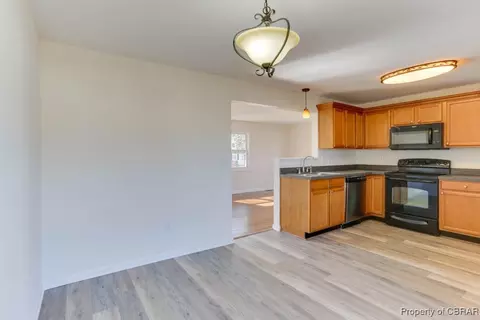 80 Jordan Dr, Hampton, VA 23666 photo 13
