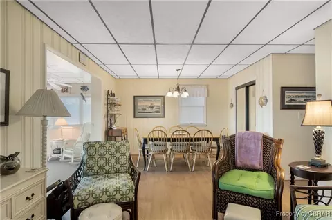 12175 Roane Ave, Gloucester, VA 23061 photo 30