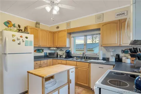 12175 Roane Ave, Gloucester, VA 23061 photo 36