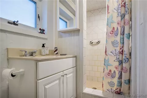 12175 Roane Ave, Gloucester, VA 23061 photo 40