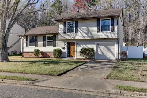 45 Santa Barbara Dr, Hampton, VA 23666