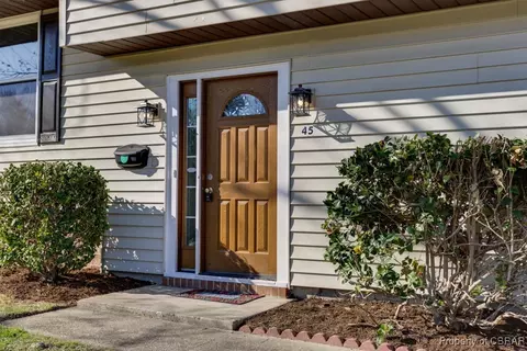45 Santa Barbara Dr, Hampton, VA 23666 photo 5