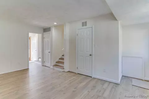 45 Santa Barbara Dr, Hampton, VA 23666 photo 9