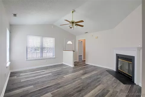 7368 Founders Mill Way #E, Gloucester, VA 23061 photo 3