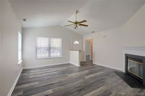 7368 Founders Mill Way #E, Gloucester, VA 23061 photo 5
