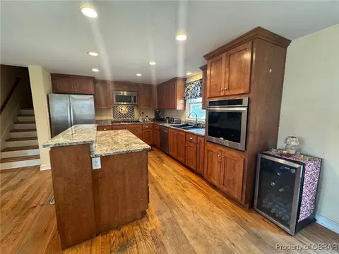 7419 Dehardit Ave, Gloucester Point, VA 23062 photo 2