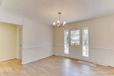17 Briar Dr, Hampton, VA 23661 photo 10