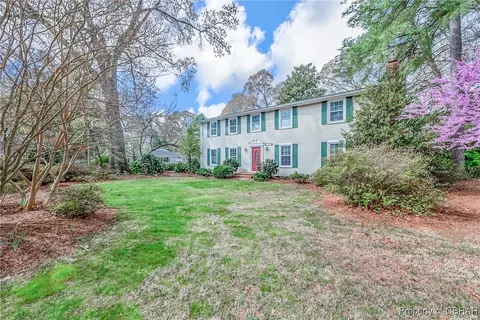 2618 Woodford Ave, Hayes, VA 23072