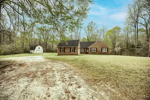 5988 Lamberth Ln, Gloucester, VA 23061 photo 2