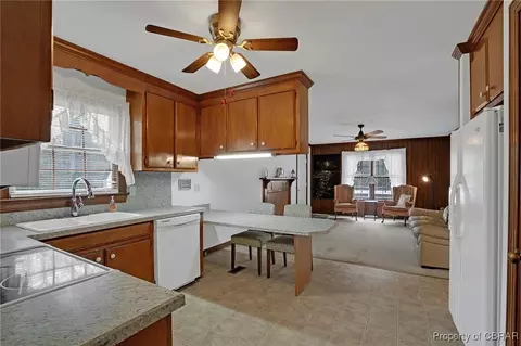 5988 Lamberth Ln, Gloucester, VA 23061 photo 15