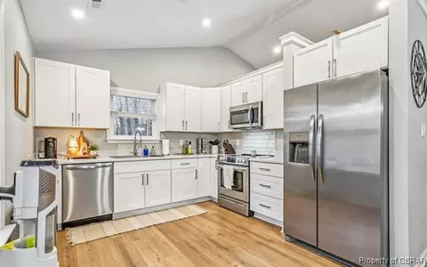 104 Martin Ln, Bohannon, VA 23021