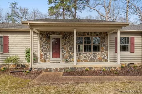 102 Loxley Ln, Williamsburg, VA 23185