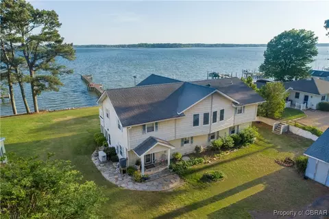 335 Berryville Shores Dr, Deltaville, VA 23043