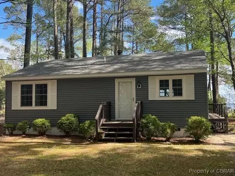 198 Bay Quarter Dr, Heathsville, VA 22473
