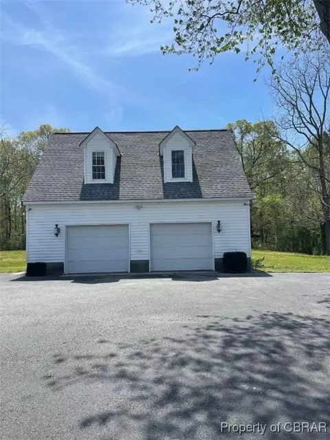 1090 General Puller Hwy, Saluda, VA 23149 photo 4