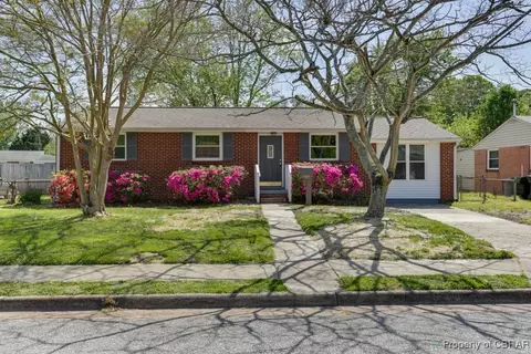 1506 Seward Dr, Hampton, VA 23663 photo 2