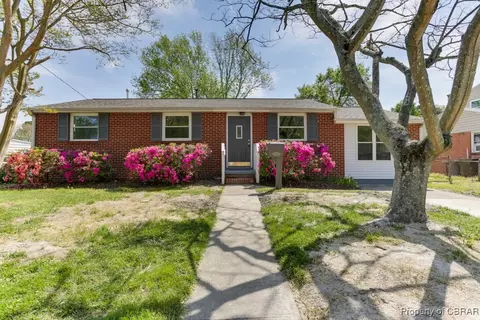 1506 Seward Dr, Hampton, VA 23663 photo 4