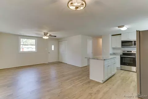 1506 Seward Dr, Hampton, VA 23663 photo 13