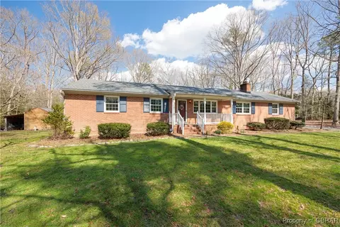 8501 Old Roxbury Rd, Quinton, VA 23141