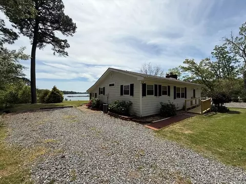 2260 Iberis Rd, Lancaster, VA 22503