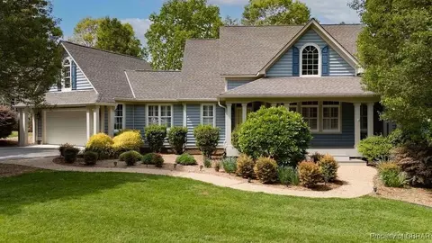 712 Middle Gate, Irvington, VA 22480