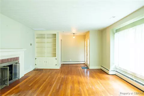 7288 Shackelford Ave, Gloucester, VA 23061 photo 9
